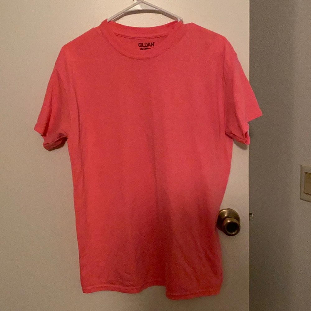 Pink tshirt
